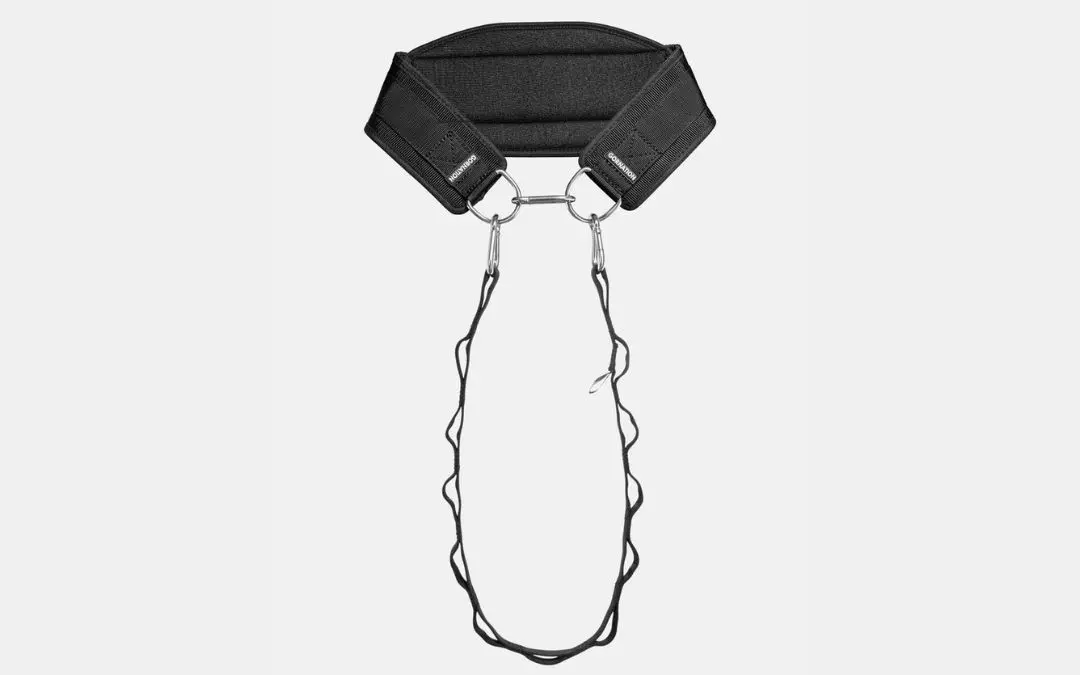 Ceinture de lest noire rembourrée avec deux anneaux métalliques, mousquetons et longue sangle à boucles pour accrocher les disques